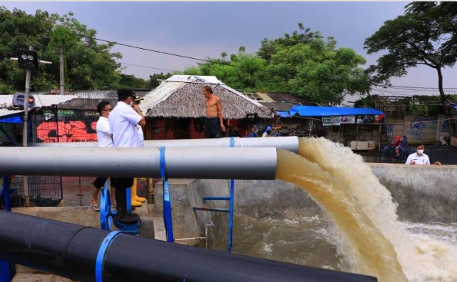 Pompa untuk Banjir Pompa Intan